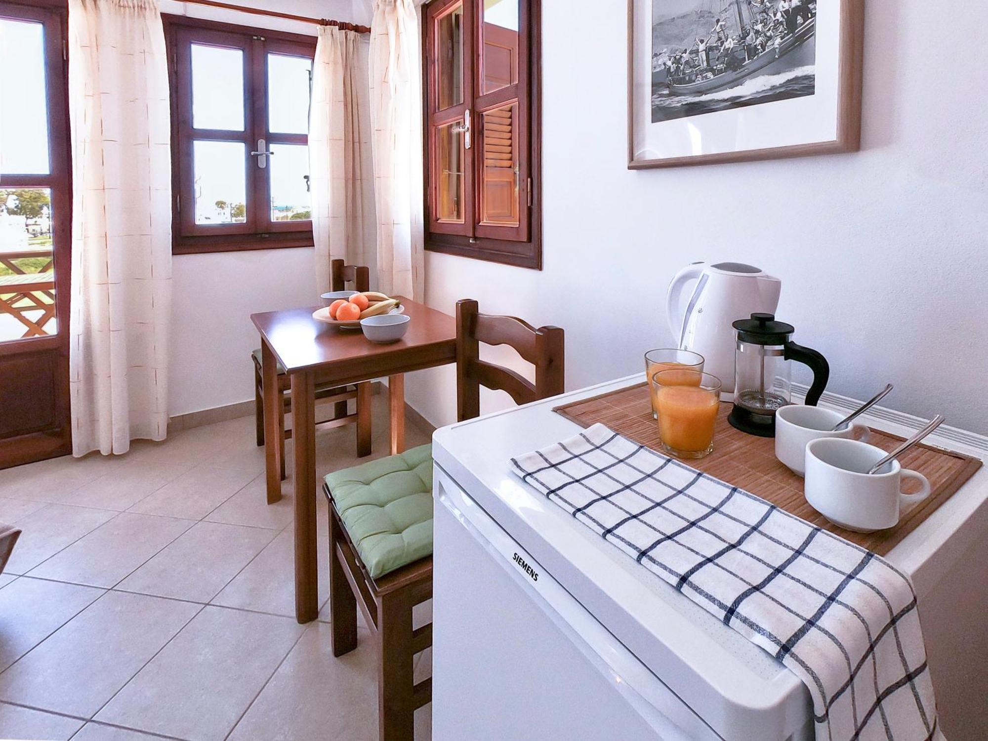Almyra Villa Περίσσα Εξωτερικό φωτογραφία