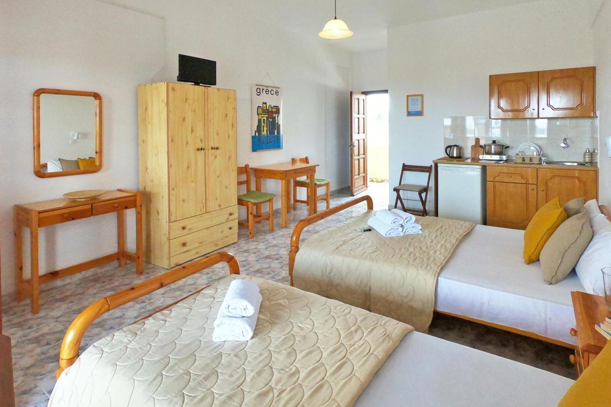 Almyra Villa Περίσσα Εξωτερικό φωτογραφία